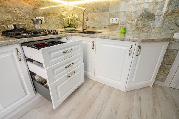 Cabinets Refacing Service